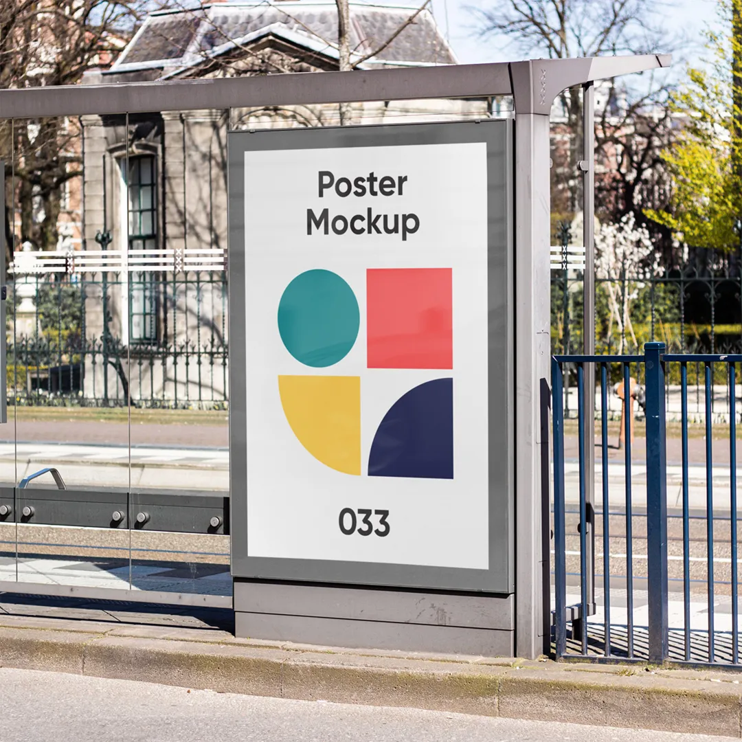 Otobüs Durağı Maketinde Poster - Mr.Mockup | 