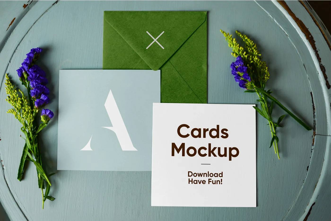 Kartlarla Zarf Mockup - Mr.Mockup | 