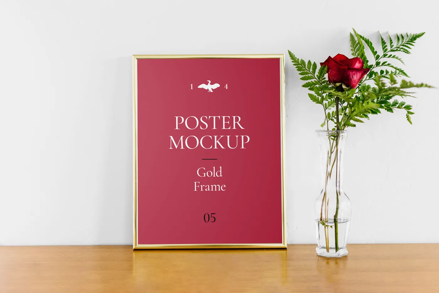 Altın Çerçeveli Poster Mockup - Mr.Mockup | 