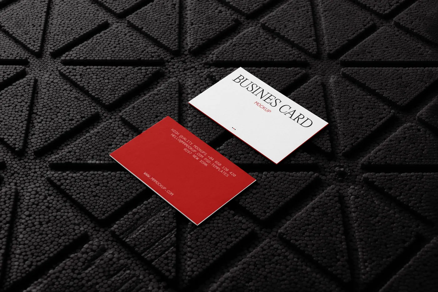 Straforda Yalan Ücretsiz Kartvizitler Mockup - Mr.Mockup
