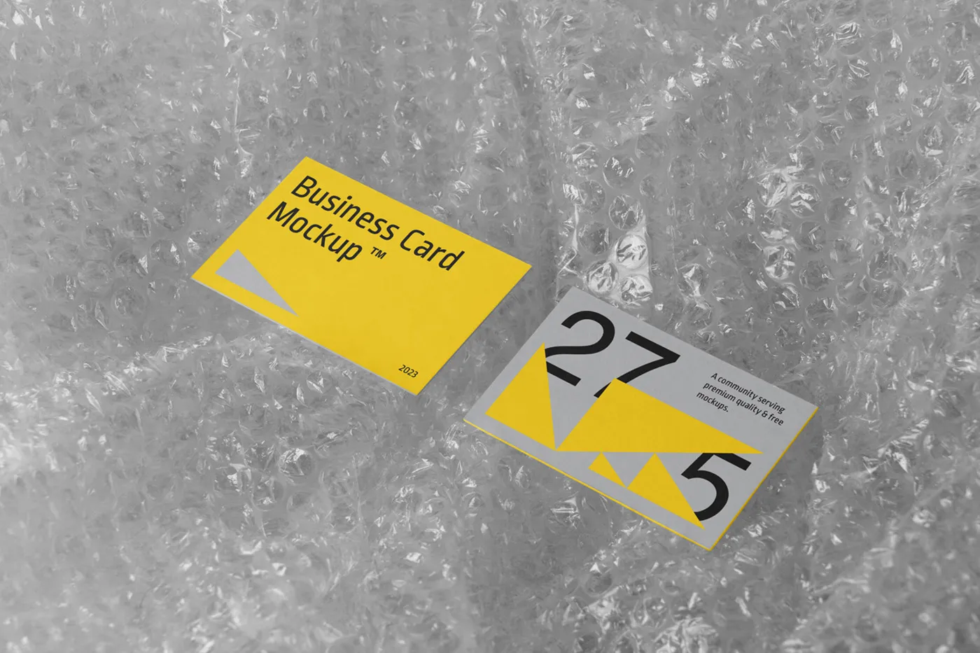 Bubble Wrap Mockup'ta Ücretsiz Kartvizitler - Mr.Mockup