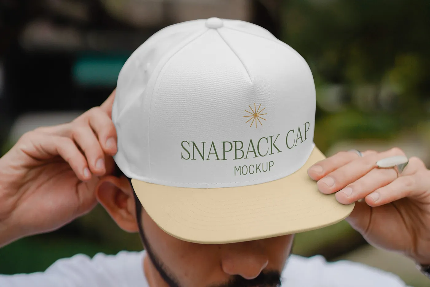 Ücretsiz Snapback Cap Mockup - Mr.Mockup