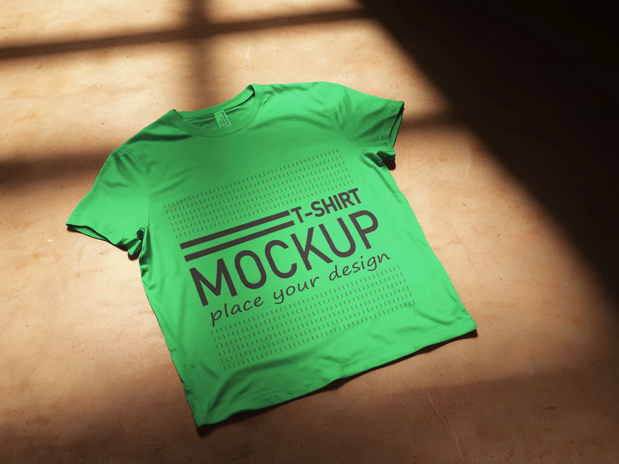 Ücretsiz kıyafetler T-Shirt Mockup | 