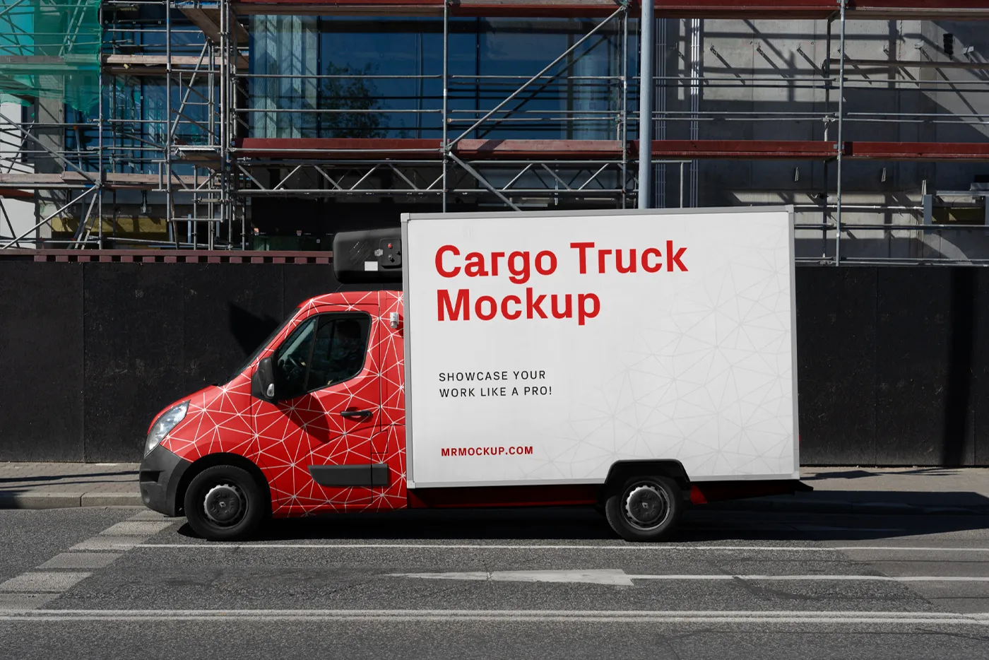 Ücretsiz küçük kargo kamyonu Mockup - Mr.Mockup