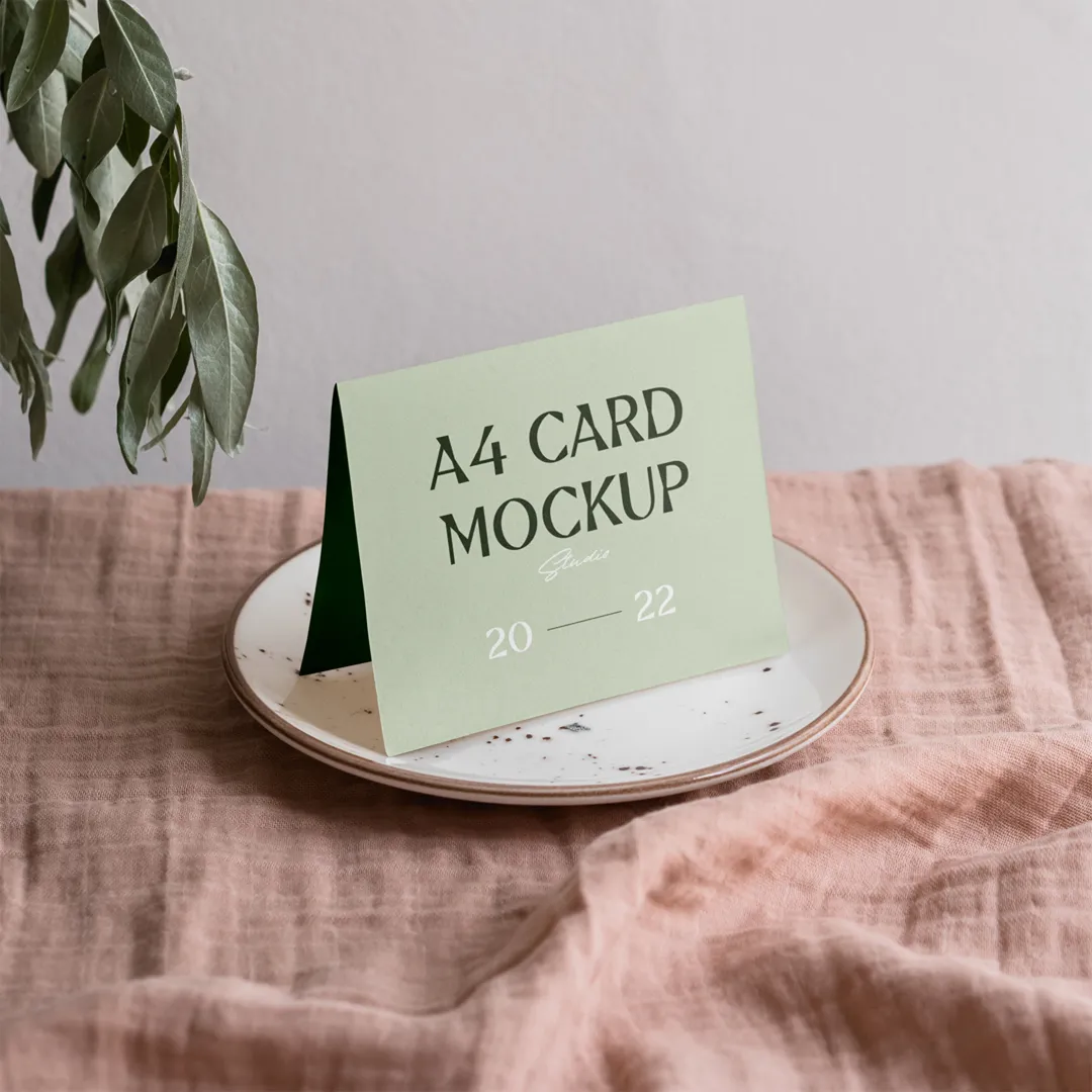 Plaka Mockup'ta Davet Kartı - Mr.Mockup