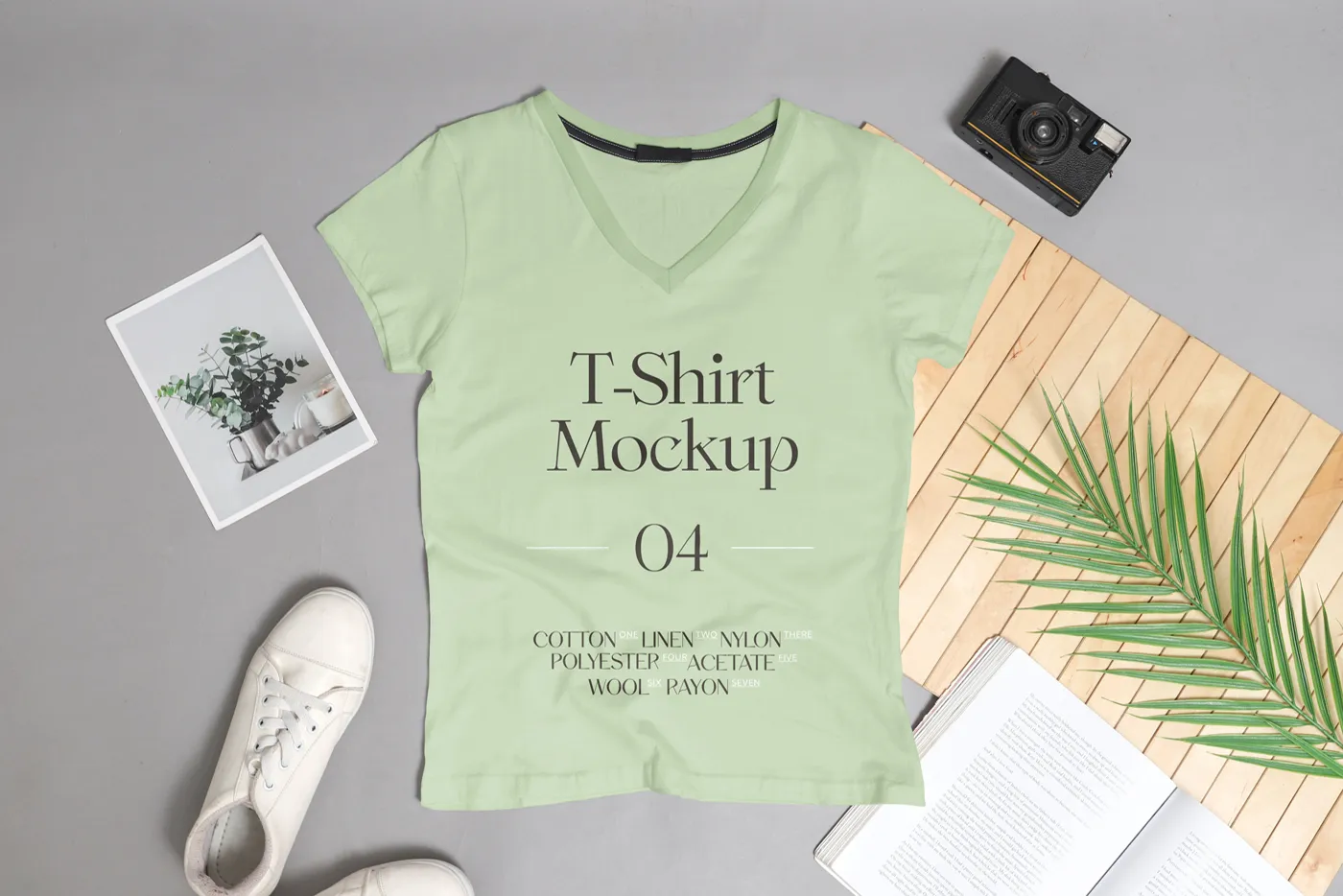 Zemin Mockup'ta T-Shirt-Mr.Mockup