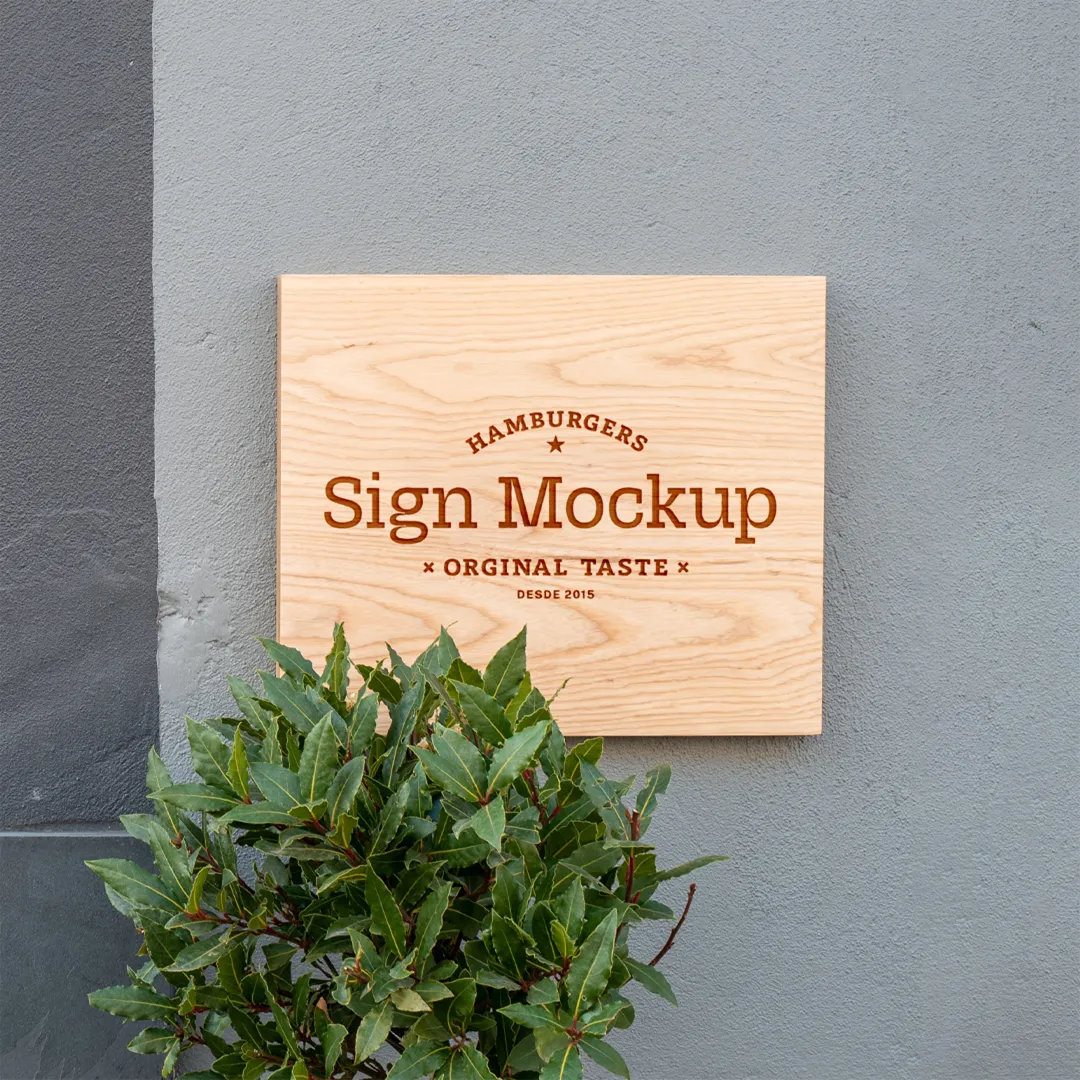 Duvarda Ahşap İşaret PSD Mockup - Mr.Mockup