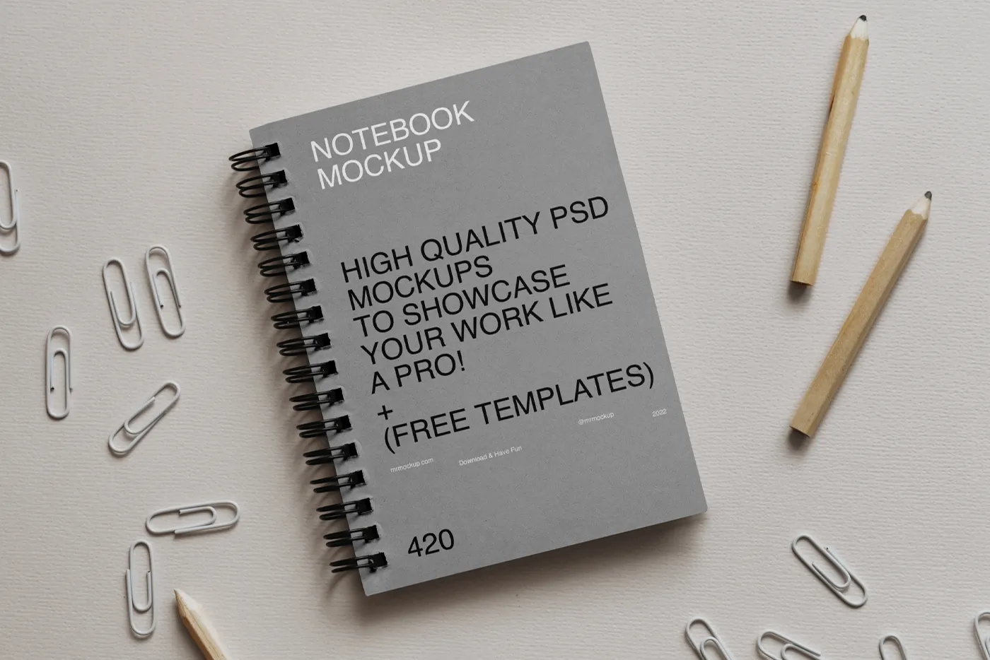 Basit Kağıt Defter Mockup - Mr.Mockup