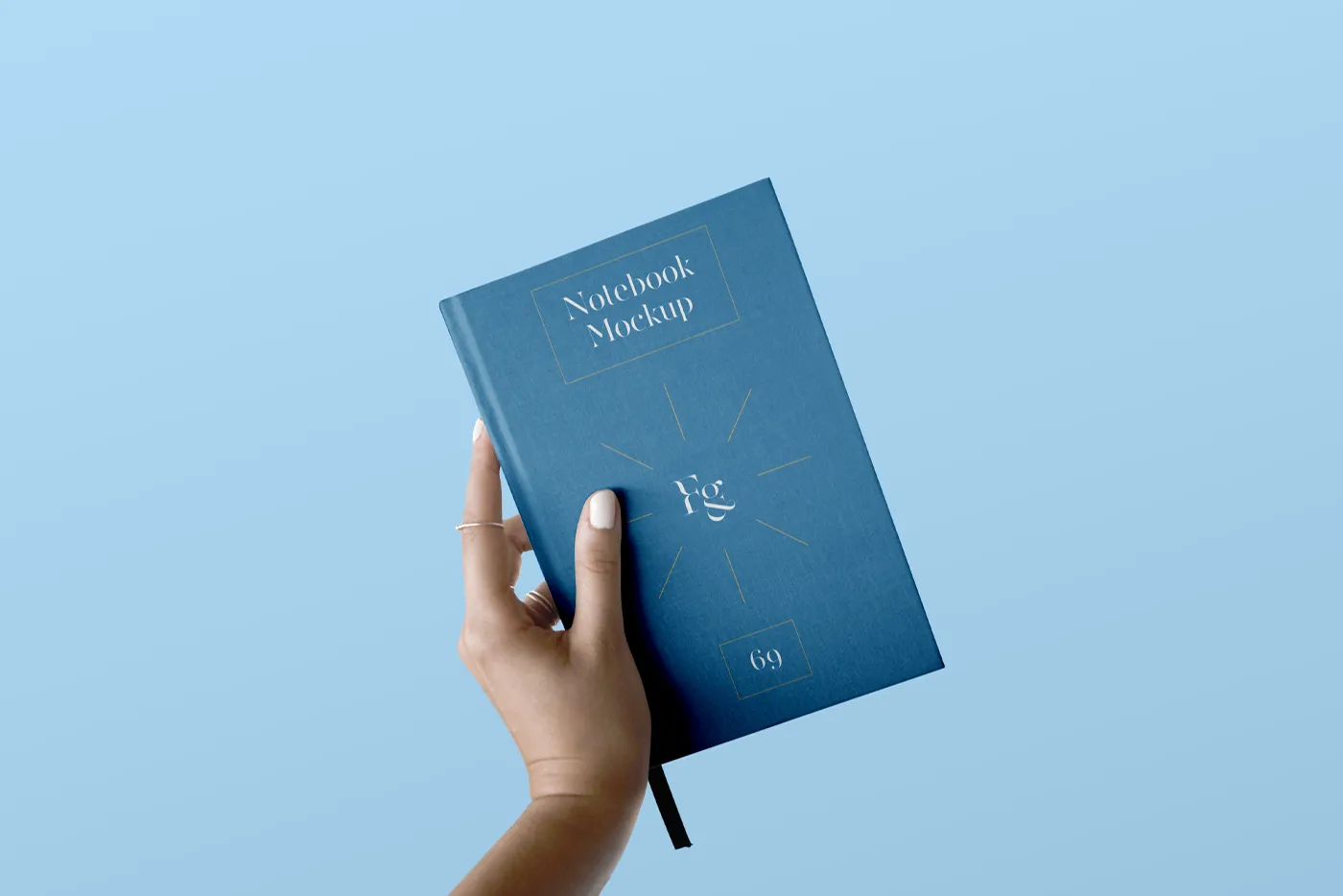 Sert Kapak El Mockup ile Defter - | 
